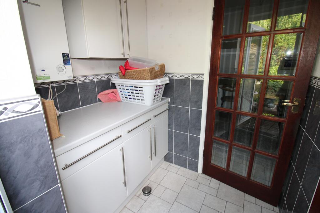 Utility room, utility