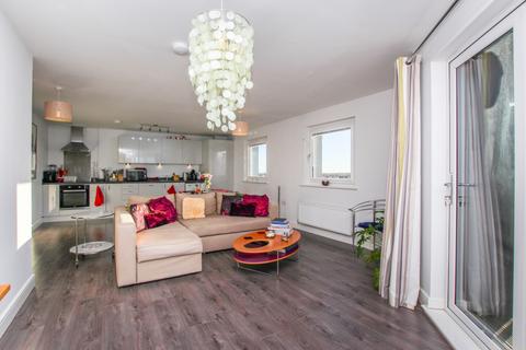 2 bedroom penthouse to rent, Peterborough PE2