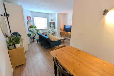 1 bedroom apartment to rent, Churton House, Leamington Spa