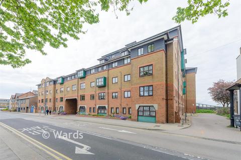 1 bedroom flat for sale, Regents Court, Gravesend DA11