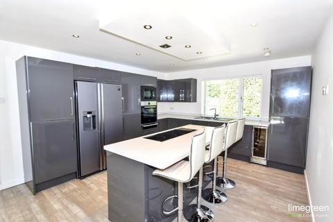 4 bedroom detached house to rent, Longhill Avenue, South Ayrshire KA7
