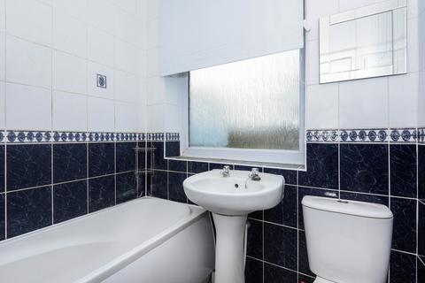 3 bedroom semi-detached house to rent, Courtland Road Oxford OX4