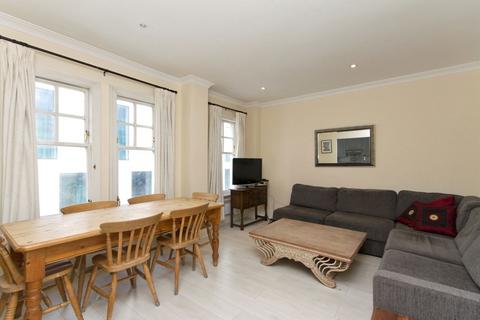 2 bedroom flat to rent, Minories, London EC3N