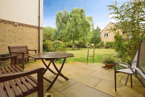 1 bedroom retirement property for sale, Haig Court, Cambridge