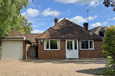 2 bedroom detached bungalow for sale, Witley