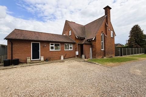 3 bedroom detached house for sale, Stockwell Gate, Whaplode, Spalding