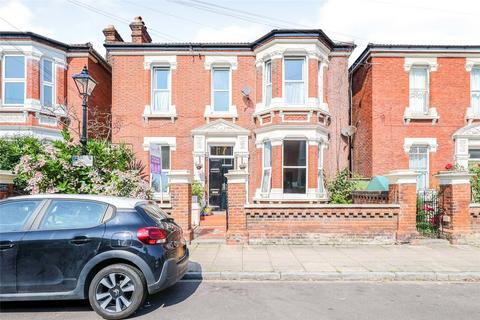 2 bedroom flat for sale, Yarborough Road, Southsea, Hampshire, PO5