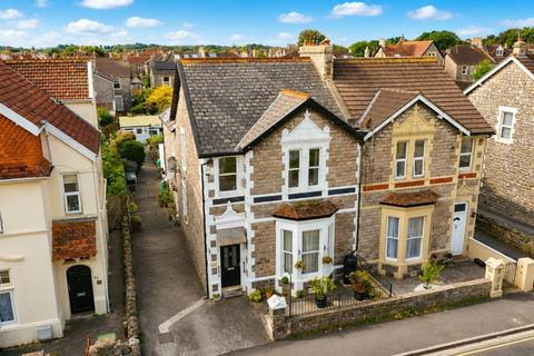 5 bedroom semi-detached house for sale, Severn Road, South Ward