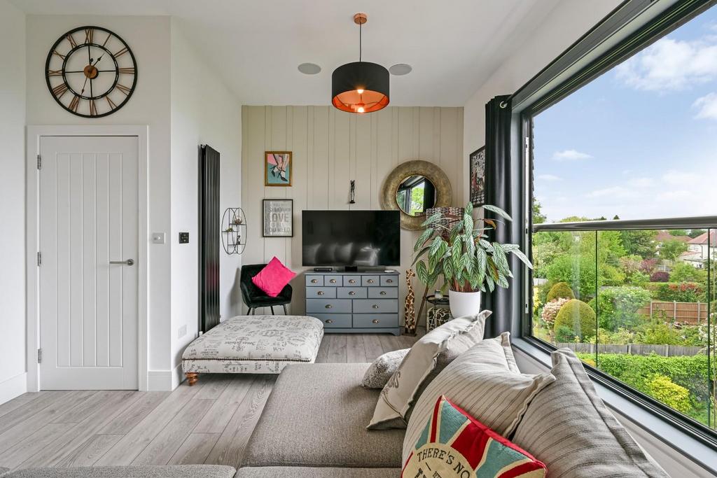 Sandersfield road,