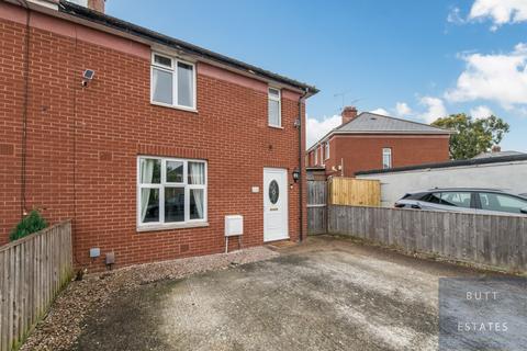 undefined, Exeter EX4