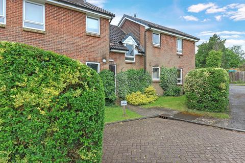 1 bedroom flat for sale, Markham Road, Capel, Dorking, Surrey, RH5