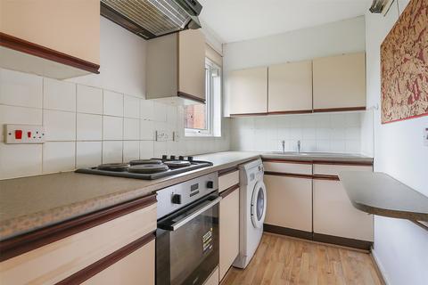 1 bedroom flat for sale, Markham Road, Capel, Dorking, Surrey, RH5