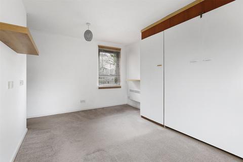 1 bedroom flat for sale, Markham Road, Capel, Dorking, Surrey, RH5