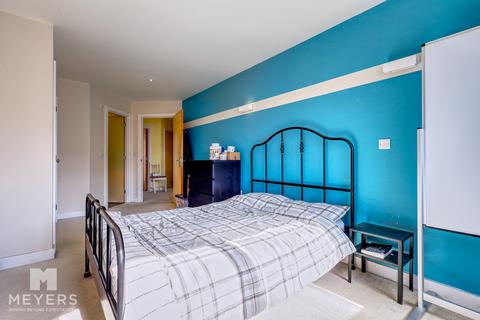 3 bedroom apartment for sale, Sea Road, Bournemouth, BH5 1