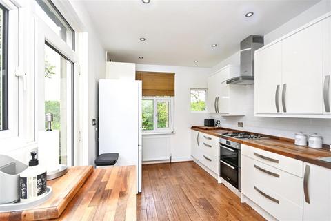 3 bedroom semi-detached house for sale, Kings Avenue, Eastbourne