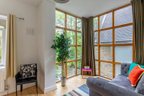 1 bedroom flat for sale, Jews Walk, London, SE26