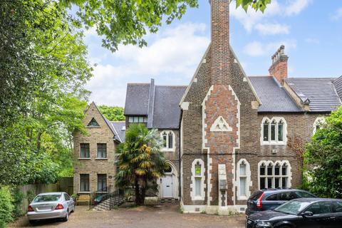 1 bedroom flat for sale, Jews Walk, London, SE26
