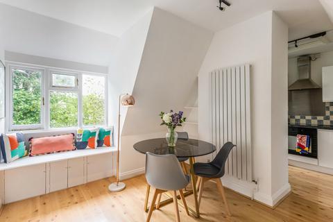 1 bedroom flat for sale, Jews Walk, London, SE26