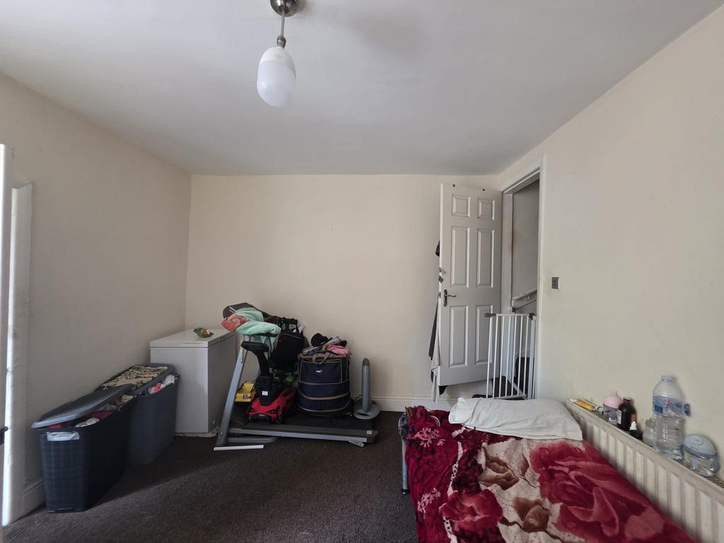 House in Birmingham, Small Heath - View 5