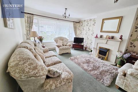 2 bedroom semi-detached bungalow for sale, Llwyn Bedw, Pencoed, Bridgend