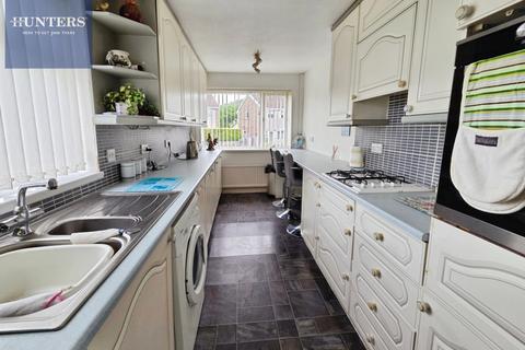 2 bedroom semi-detached bungalow for sale, Llwyn Bedw, Pencoed, Bridgend