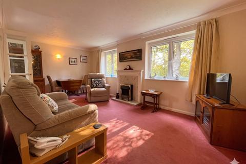 2 bedroom apartment for sale, Popes Court, Old Bedford Road, Luton, Bedfordshire, LU2 7GL