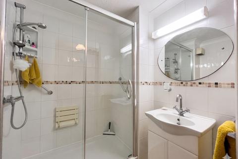 2 bedroom apartment for sale, Popes Court, Old Bedford Road, Luton, Bedfordshire, LU2 7GL