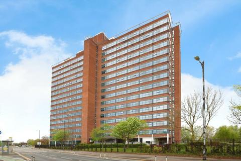 1 bedroom apartment for sale, , West Point,  Chester Road, Old Trafford, M16