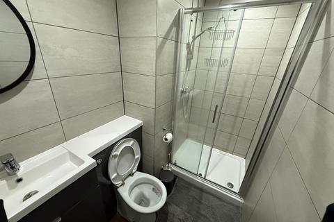 1 bedroom apartment for sale, , West Point,  Chester Road, Old Trafford, M16