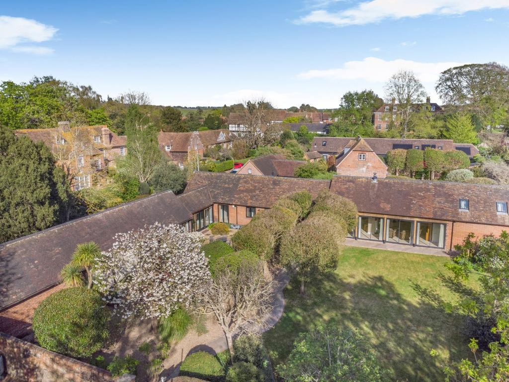 5 bedroom detached house for sale in Wingham