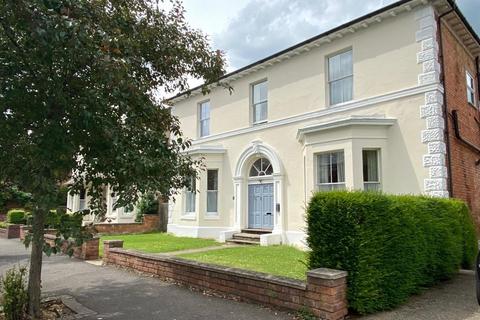 1 bedroom detached house to rent, Russell Terrace, Leamington Spa