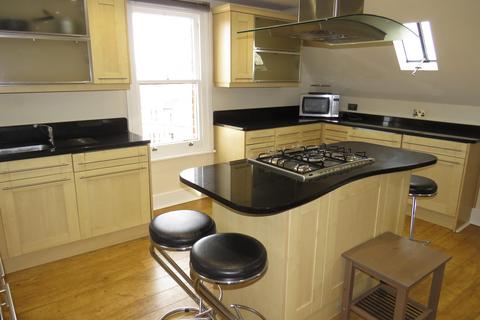 2 bedroom flat to rent, Milverton Terrace, LEAMINGTON SPA, CV32