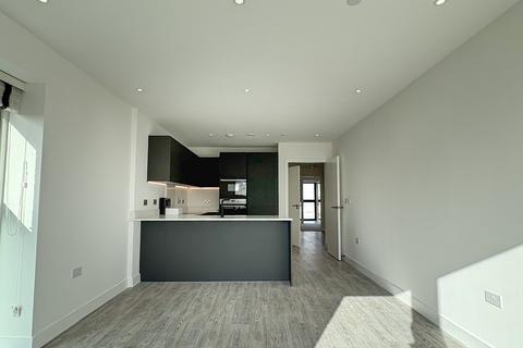 2 bedroom flat to rent, Pavana Square, Brentford TW8