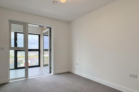 2 bedroom flat to rent, Pavana Square, Brentford TW8