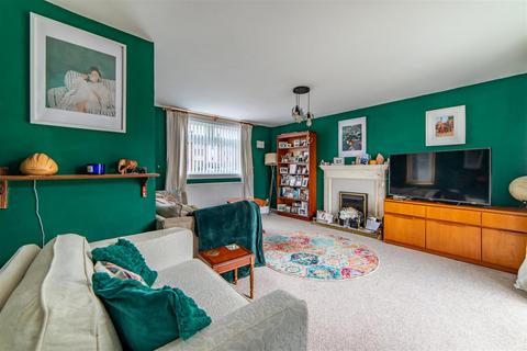 3 bedroom end of terrace house for sale, Stoneleigh Place, Newcastle Upon Tyne, NE12