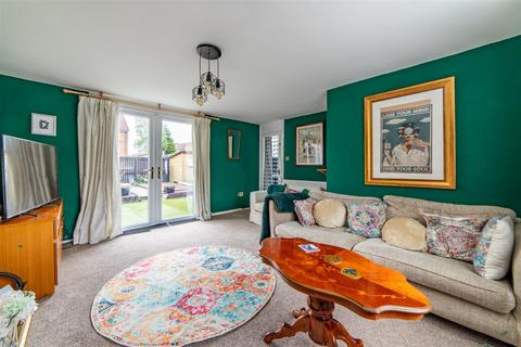 3 bedroom end of terrace house for sale, Stoneleigh Place, Newcastle Upon Tyne, NE12