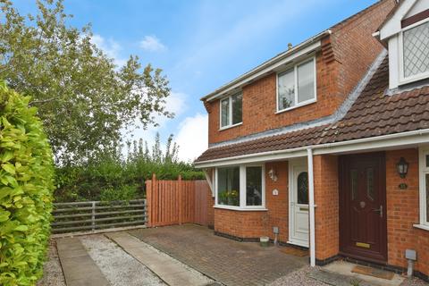 3 bedroom semi-detached house to rent, Foxley Court, Bourne, Lincs