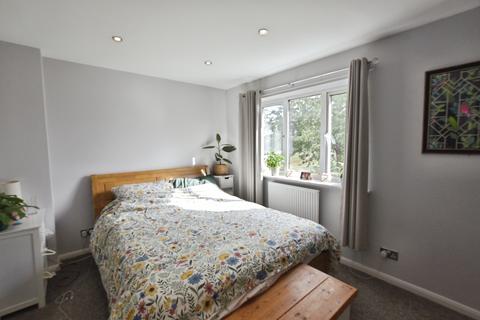 3 bedroom semi-detached house to rent, Foxley Court, Bourne, Lincs