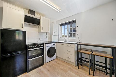 1 bedroom maisonette for sale, Sawyers Lawn, Ealing
