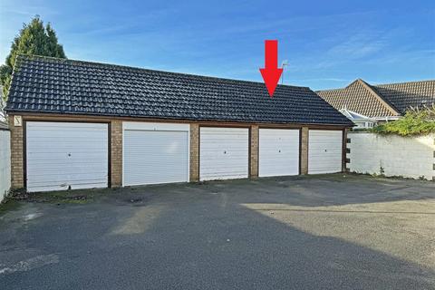 2 bedroom terraced house to rent, Foundry Road, Stamford