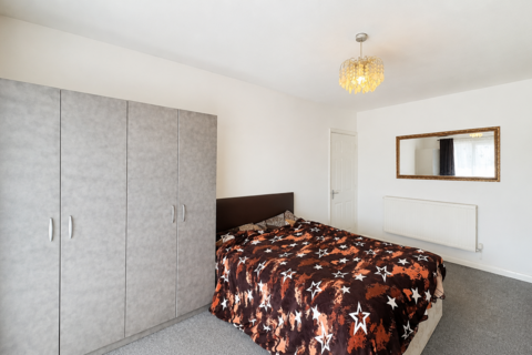 2 bedroom apartment for sale, Lister House, Croyde Avenue, Hayes, Middlesex, UB34EP