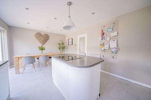 4 bedroom detached house for sale, Copt Heath Drive, Knowle, B93