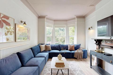 8 bedroom house to rent, Belle Vue Road, Leeds LS3