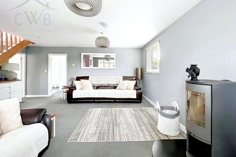 4 bedroom detached bungalow for sale, Vauxhall Crescent, Snodland, ME6