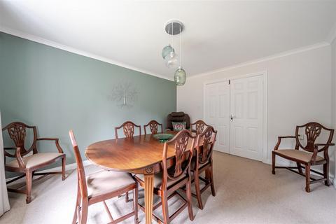 4 bedroom detached house for sale, Carrick Lane, Hampshire GU46