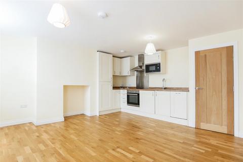 1 bedroom apartment to rent, South Street, Chichester