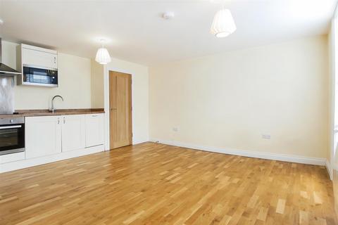 1 bedroom apartment to rent, South Street, Chichester