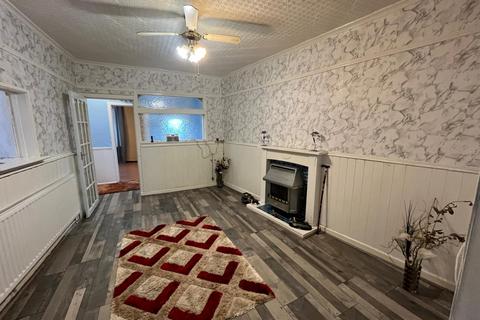 3 bedroom end of terrace house for sale, St. Ann Street, Bargoed CF81