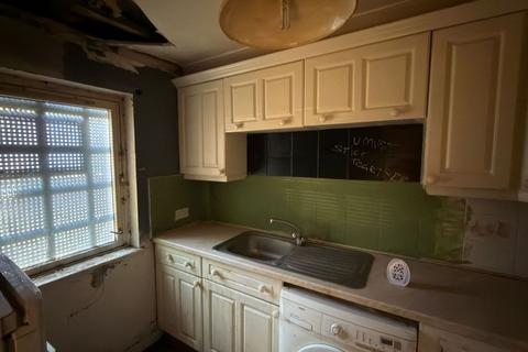 1 bedroom flat for sale, Flat 3 Eleanor House, 89 East Street, Epsom, Surrey, KT17 1DT