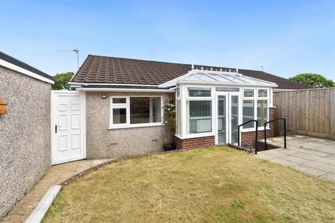 2 bedroom bungalow to rent, Oak Tree Park, Plymouth